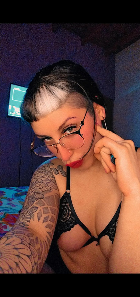 Melani cristal pornstar hot pictures