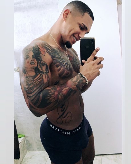 Papasitox1 star nude picture