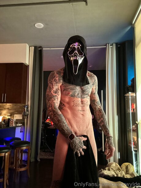 Oscar Wylde model high quality pics