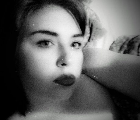 Orla Blue art actress img