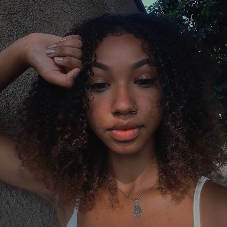 Ana Carolina pornstar adult pic