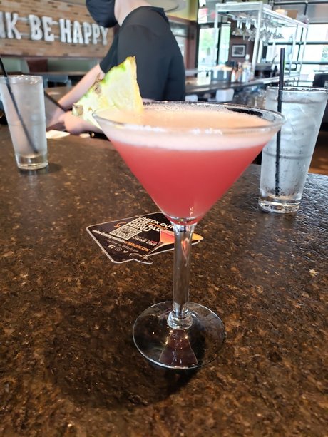 Tee Knows beautiful pornstar gallery