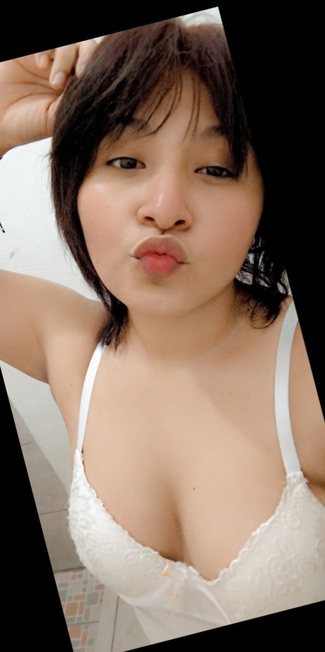 KendraLul_ art model image