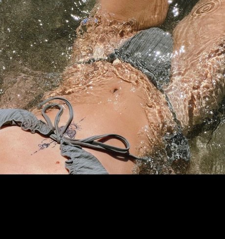 ur boo pornographic actress pic