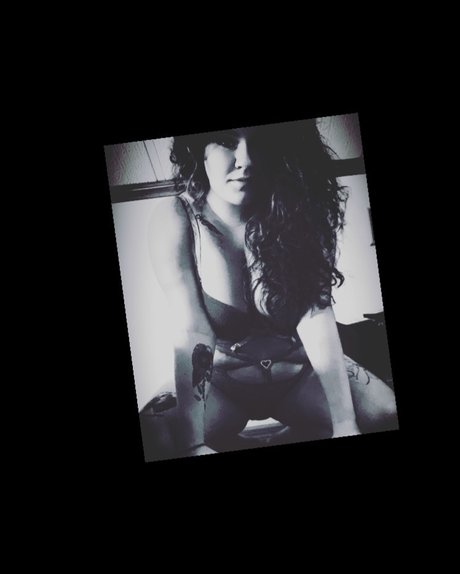 Nicolecoleee star beautiful pictures