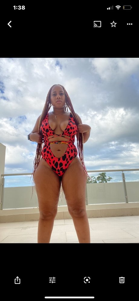 Big AZ nudes model galleries