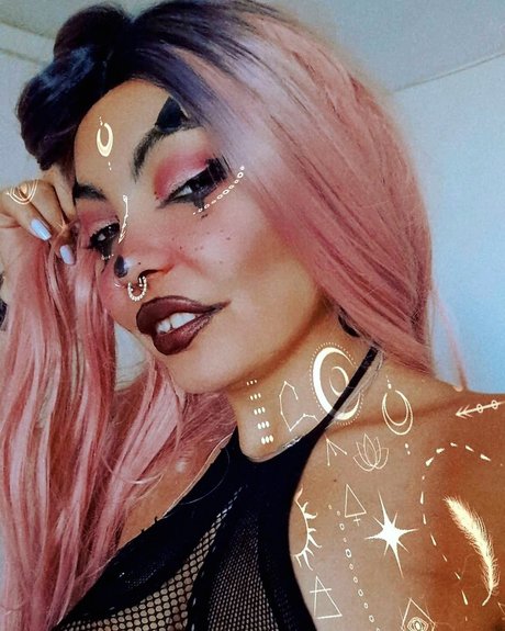 Pixie FREE_ erotic pornstar pictures