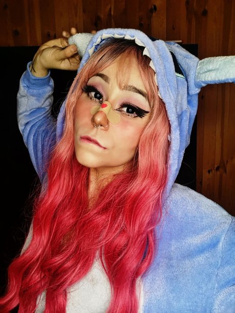 Pixie Amore adult star photo