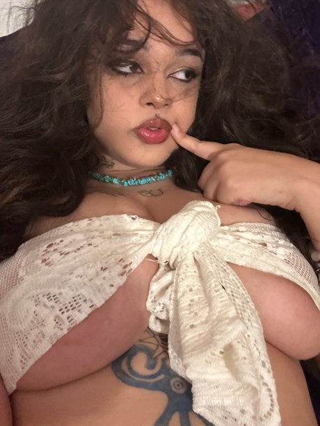 f4iry xxx model image