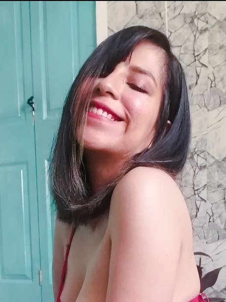 Qimy pornstar erotic pictures