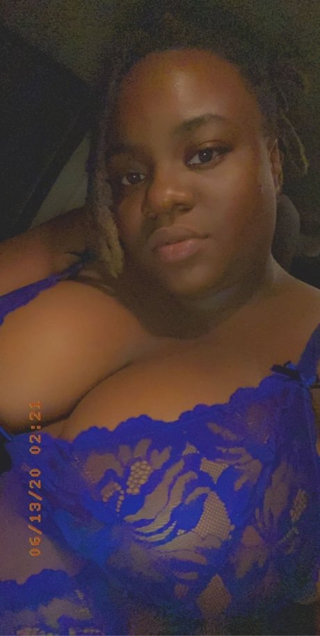 Rope Queen model perfect photo