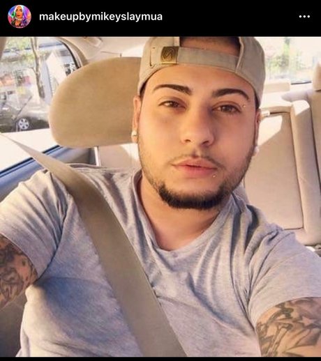 Queen mua adult model photo