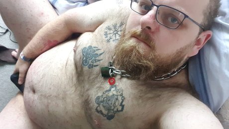 Pup Mako model erotic photo