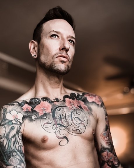 River Bloom Tattooed Hung amp amp Smooth naked actress image