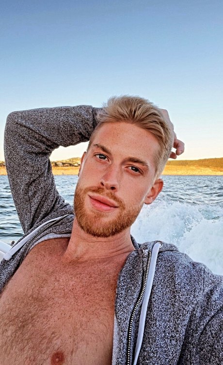 Riley Gray pornstar erotic image