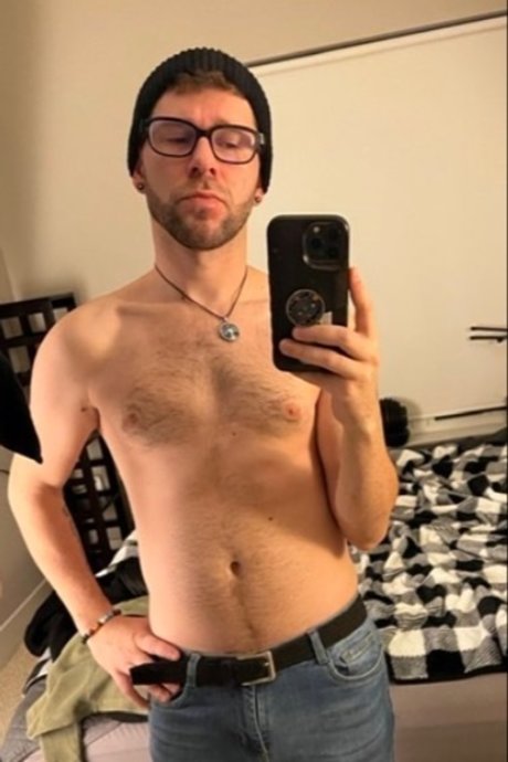 Riley Cole nude model pic