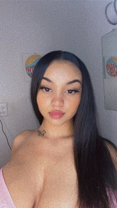 Skyy perfect model photos