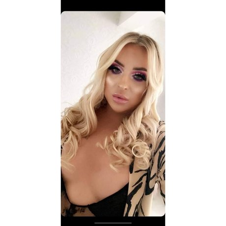 TSRIACOOPER pornographic actress picture