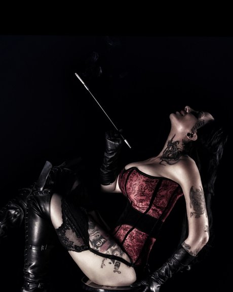 Rhina6 nudes star photos