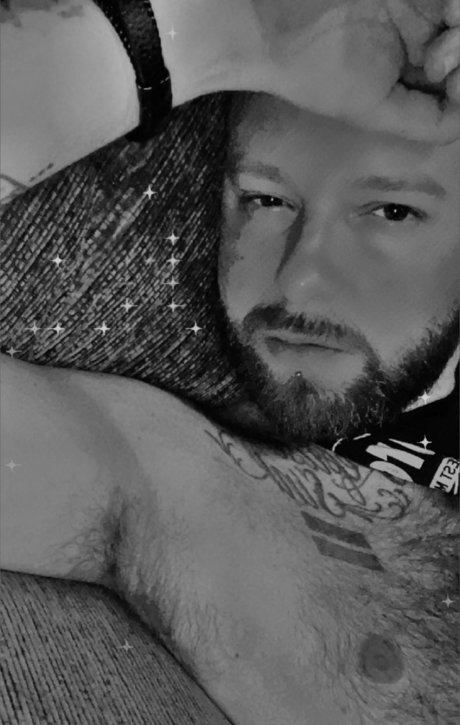 Redneckgemini model free photos