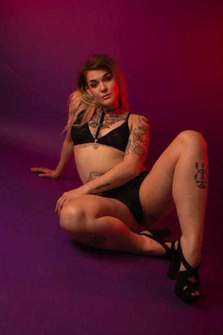 teen fake tits onlyfans beautiful naked photos