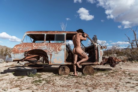 Maorluz free account naked actress img