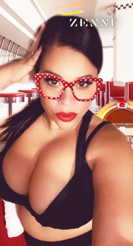 Catilias actress galleries