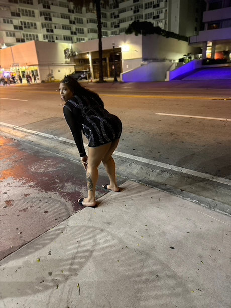 Theyhateari beautiful star pic