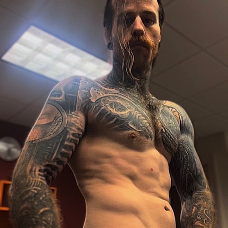 Arlo Astra model naked archive