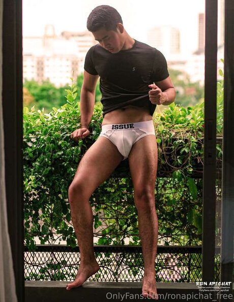 ronapichat free perfect actress pictures