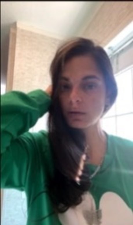 Romie Chick star pornographic images