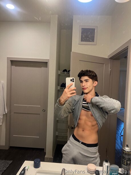 Martin Urzua high quality actress photo