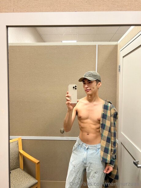 Martin Urzua model hot images