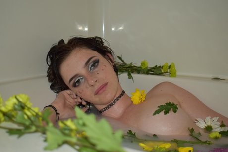 Ashes nsfw hot pornstar pictures