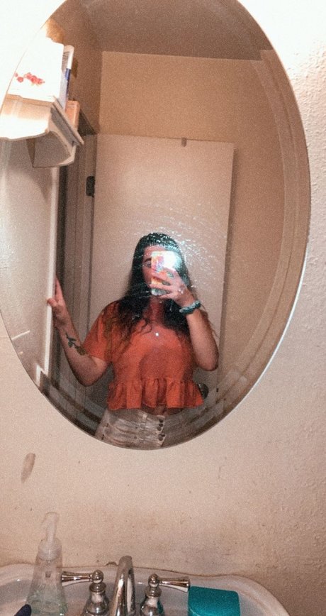 bri love star high quality image