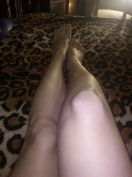 Melanie Magor model erotic photo