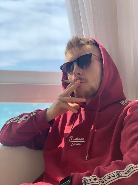 _Maxi Raw_ erotic model galleries