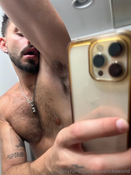 MAVERICK_ free star photo