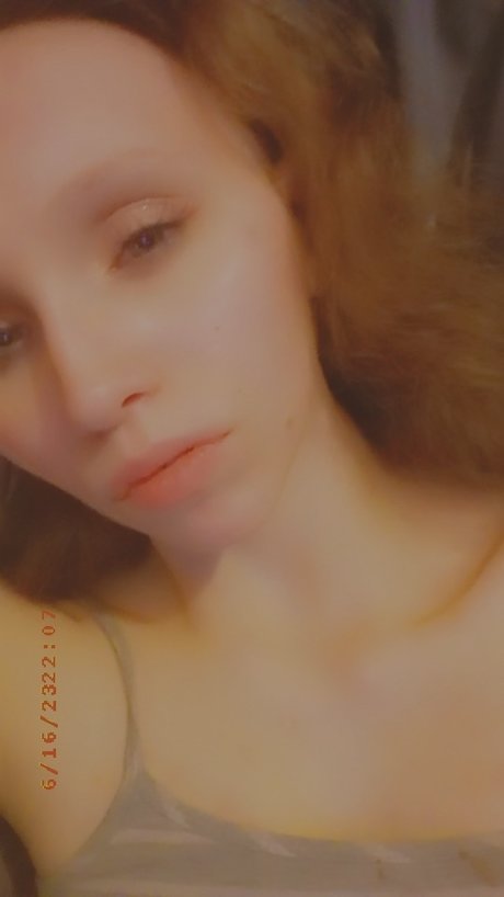 Sierra Bruning exclusive star img