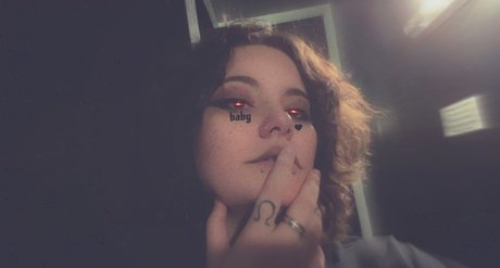 Harley Thorne high quality model pictures