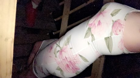 Cakes for days exclusive actress gallery