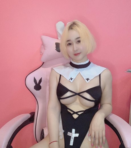 Baiwai model pretty images