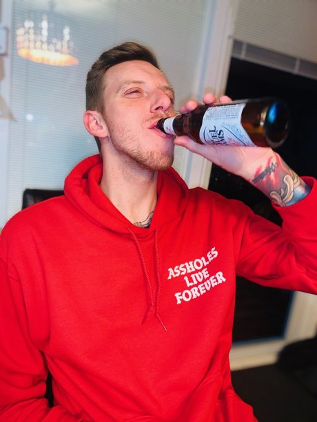 Mat Mathews star naked picture