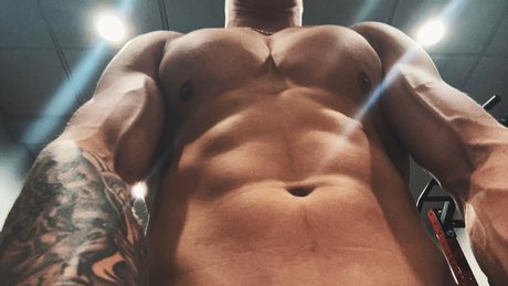 MasterLeo69 model nice galleries