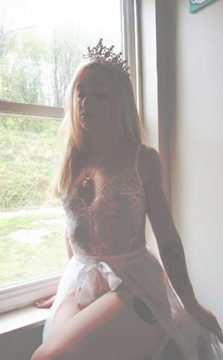 Mary Jane Olivia star nudes archive