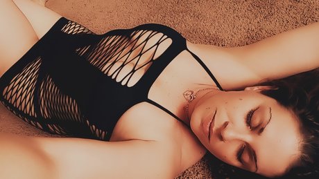 Beau Berry star sexy images