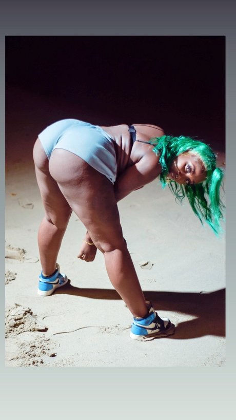 Freaky Blackshaa TheFox_ model hot pictures