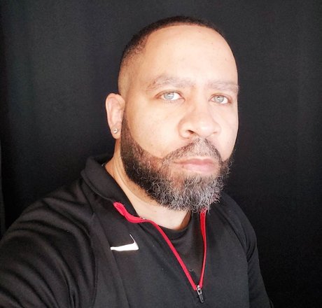 Blaquestalyon nude actress gallery