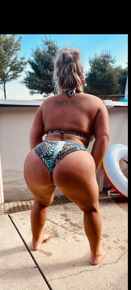 BlondeBabe pornographic model gallery