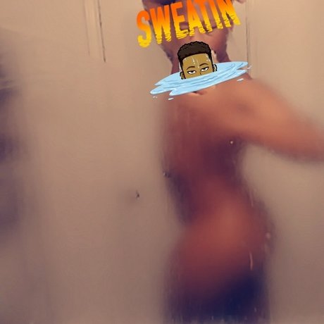 Bhadd nudes model photo